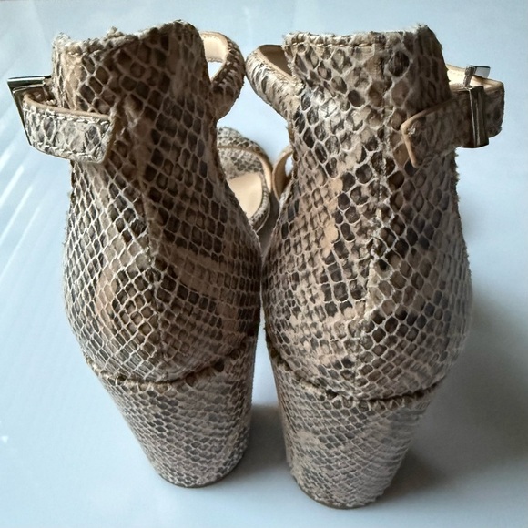 Reaction Kenneth Cole Lolita Sandals Heels Snakeskin Ankle Strap Women's 9 - Picture 3 of 10